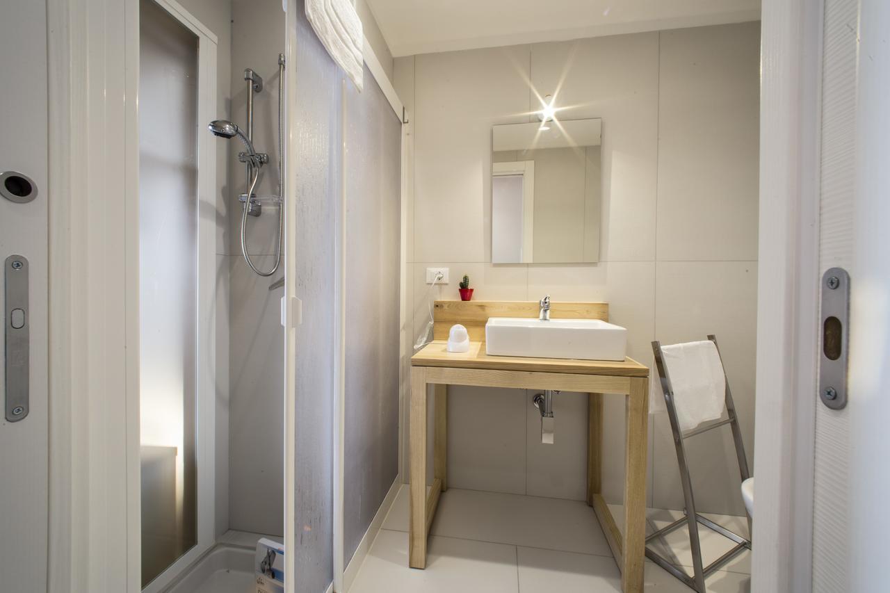 Tramura Guest House ตราปานี ภายนอก รูปภาพ
