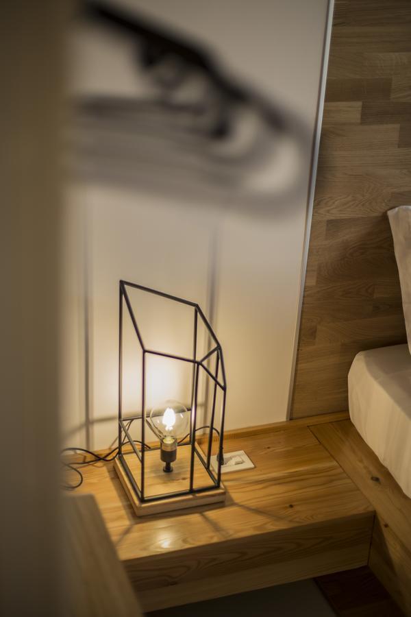 Tramura Guest House ตราปานี ภายนอก รูปภาพ