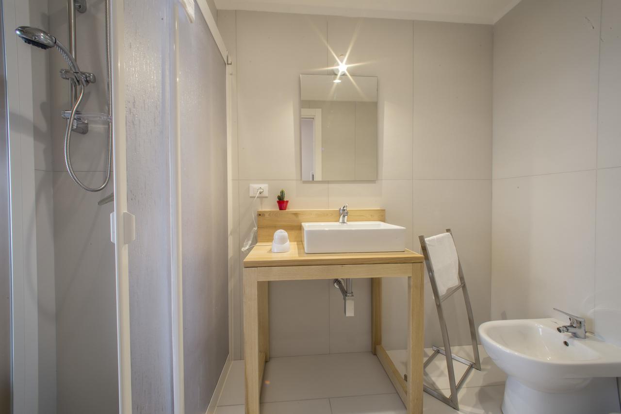 Tramura Guest House ตราปานี ภายนอก รูปภาพ